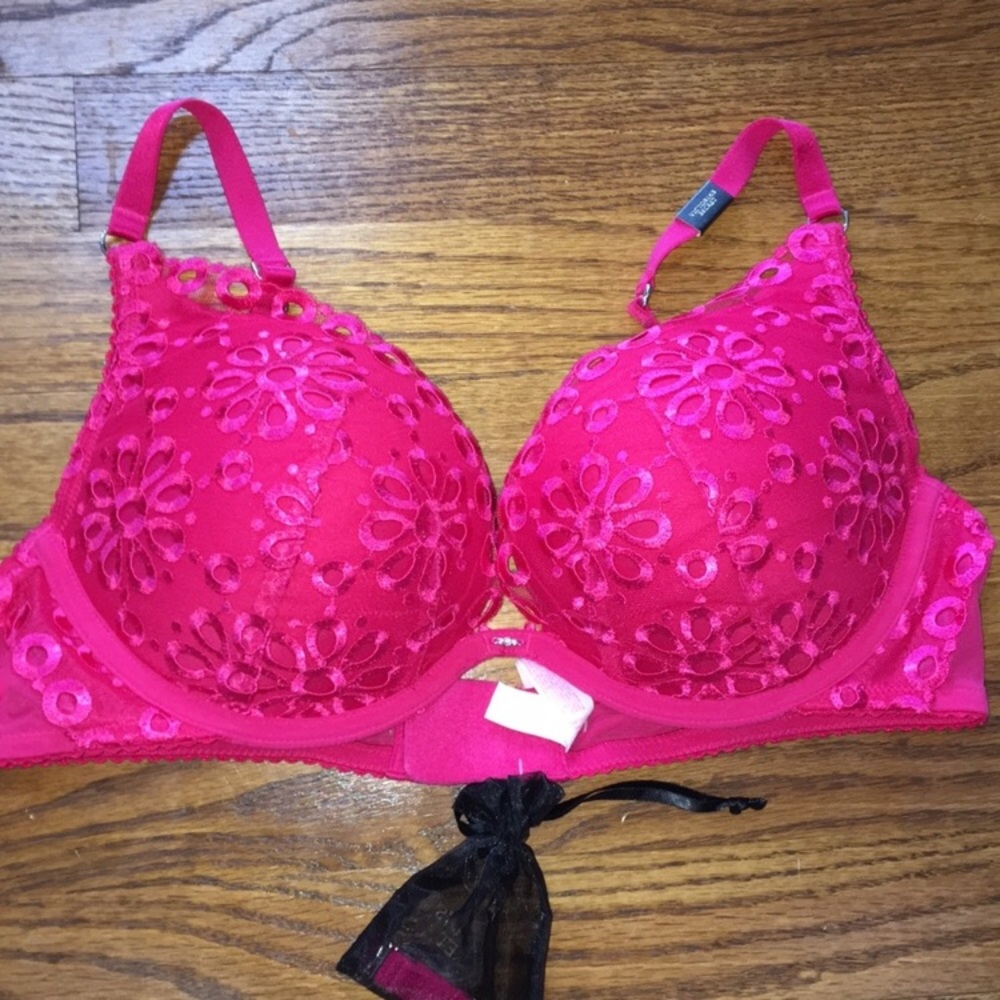 NWT Victoria Secret Dream Angels Push Up Bra